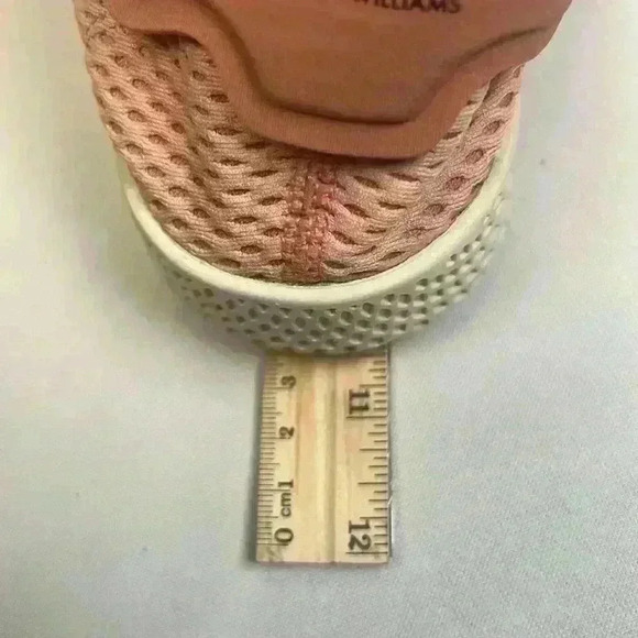 Adidas Hu Nmd Pharrell Williams Pink - Sz 7 men’s used but in great shape - Picture 13 of 14